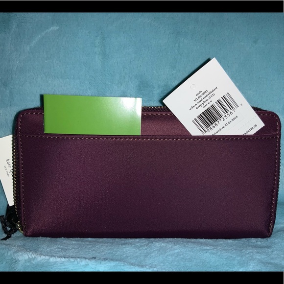 ♠️kate spade NWT Zippered Wallet♠️ - Picture 3 of 4